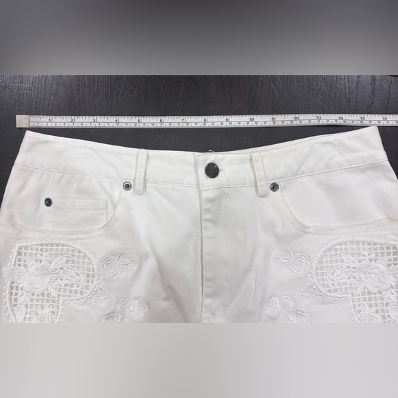 White Denim Distressed Skirt Size 8 Rebecca Minkoff - Picture 5 of 11